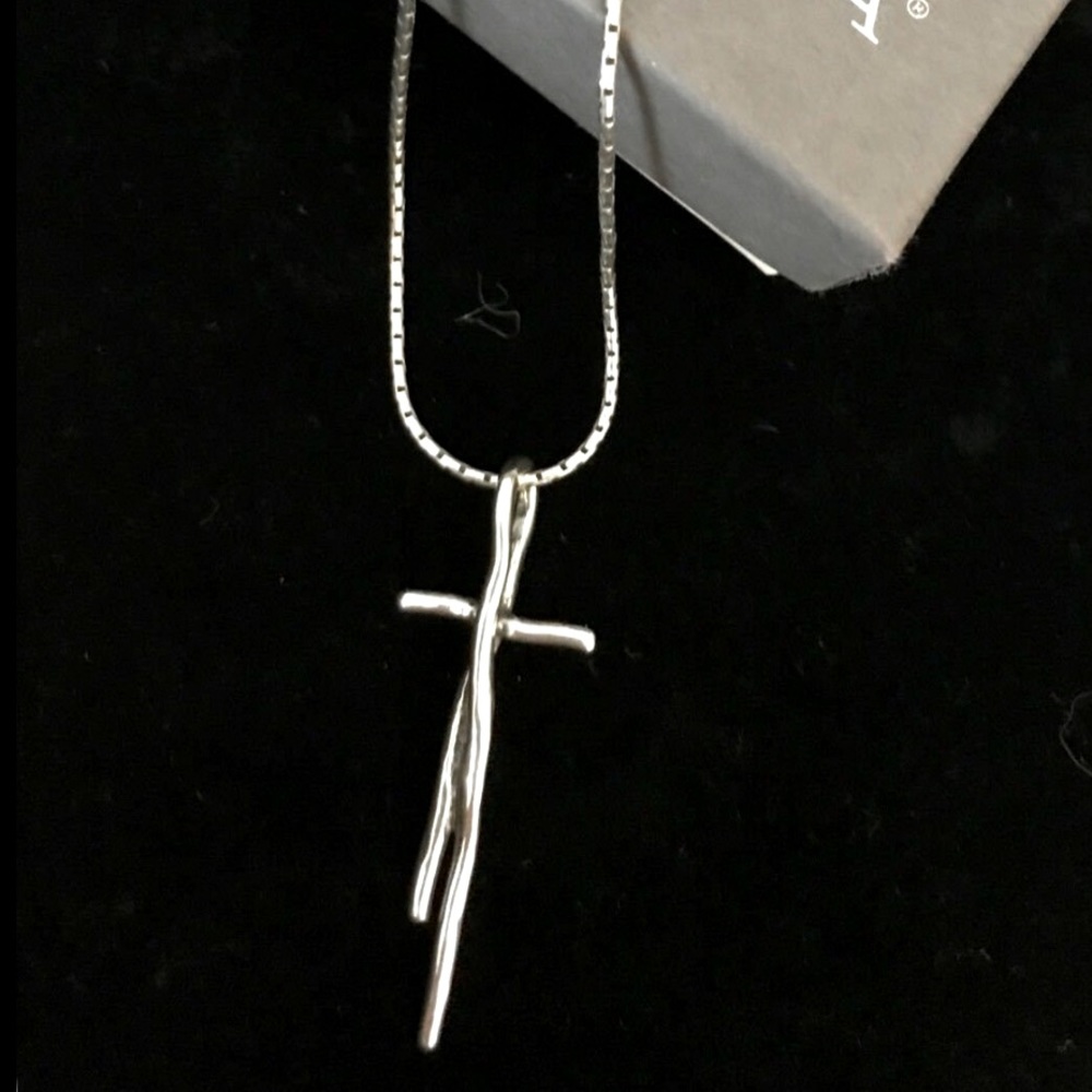 Silpada Vintage RARE Sterling Silver Twisted Cross Necklace - Picture 4 of 10